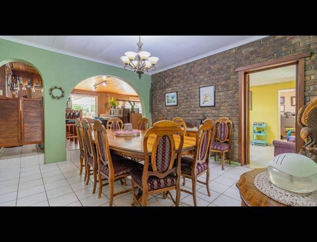 3 BEDROOM HOUSE FOR SALE IN BRACKENHURST